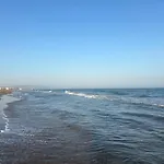 A 200 Metri Dal Mare *